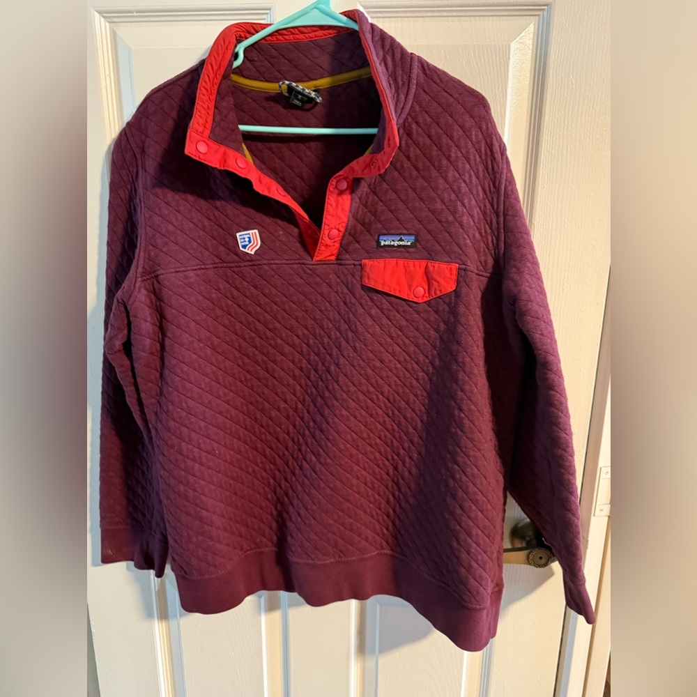 Patagonia Quilted Sweater - Size XL - Maroon